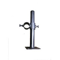 Stavitelný úchyt pro upevnění stožáru  do pr.60mm